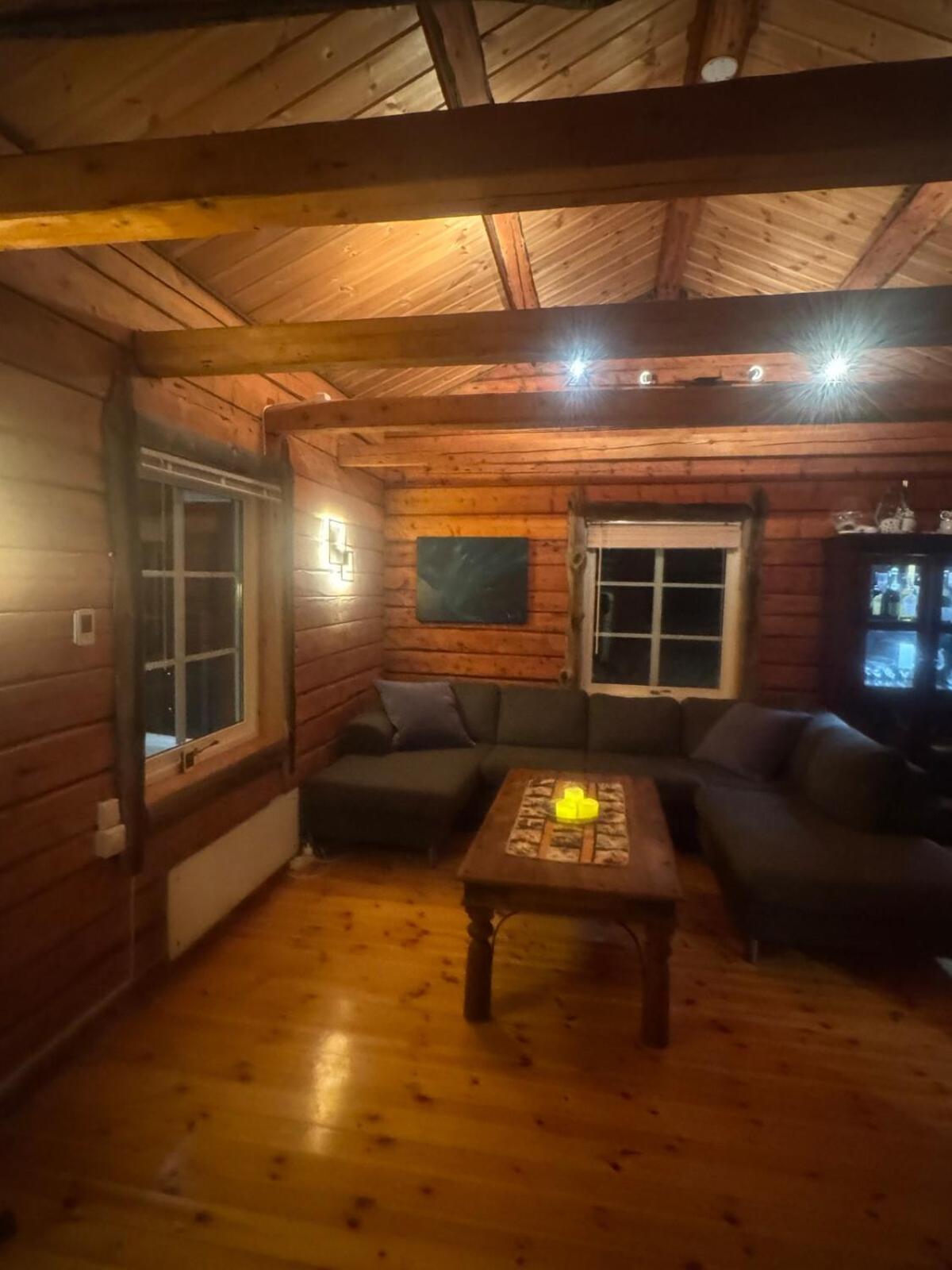 Cottage With Good Standard Next To Neiden River Exterior photo