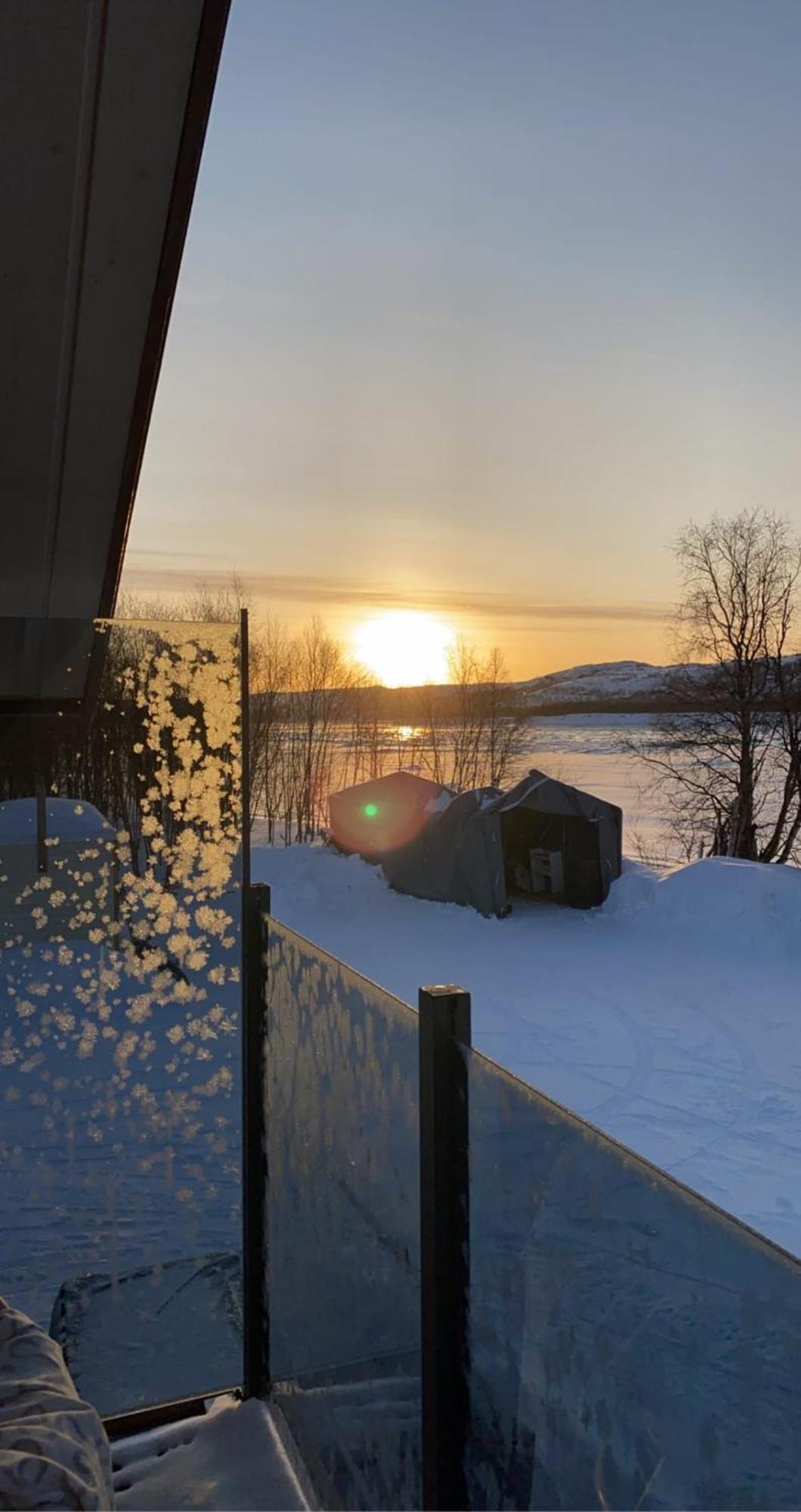 Cottage With Good Standard Next To Neiden River Exterior photo