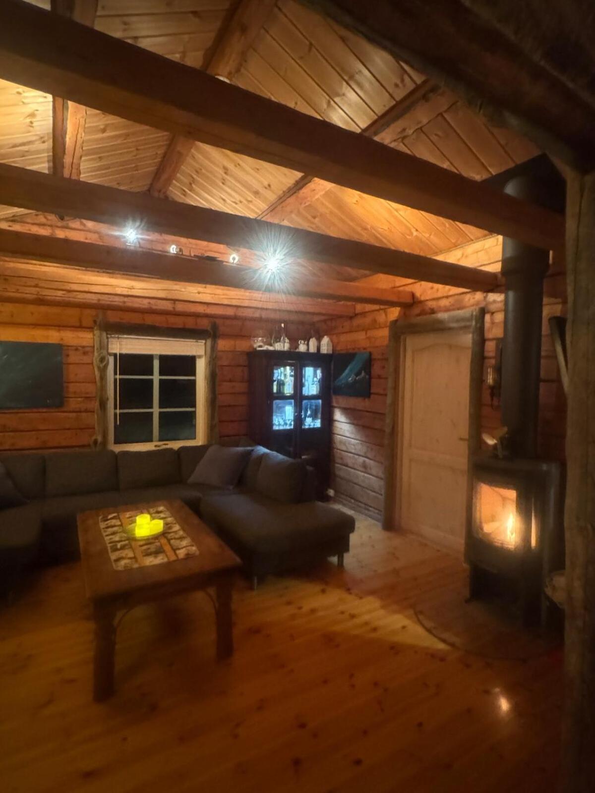 Cottage With Good Standard Next To Neiden River Exterior photo