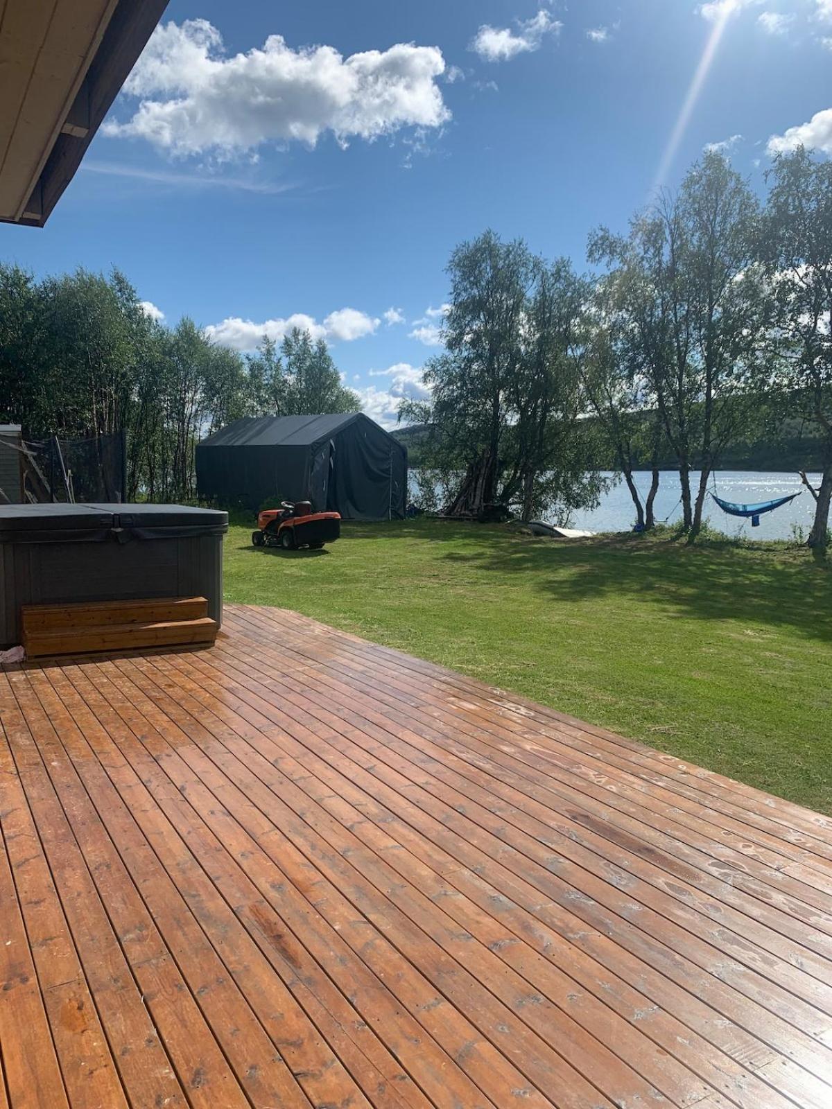 Cottage With Good Standard Next To Neiden River Exterior photo